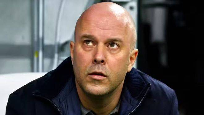 斯洛特昏招!死保这两位 “灾难球员”，再不改就该下课！